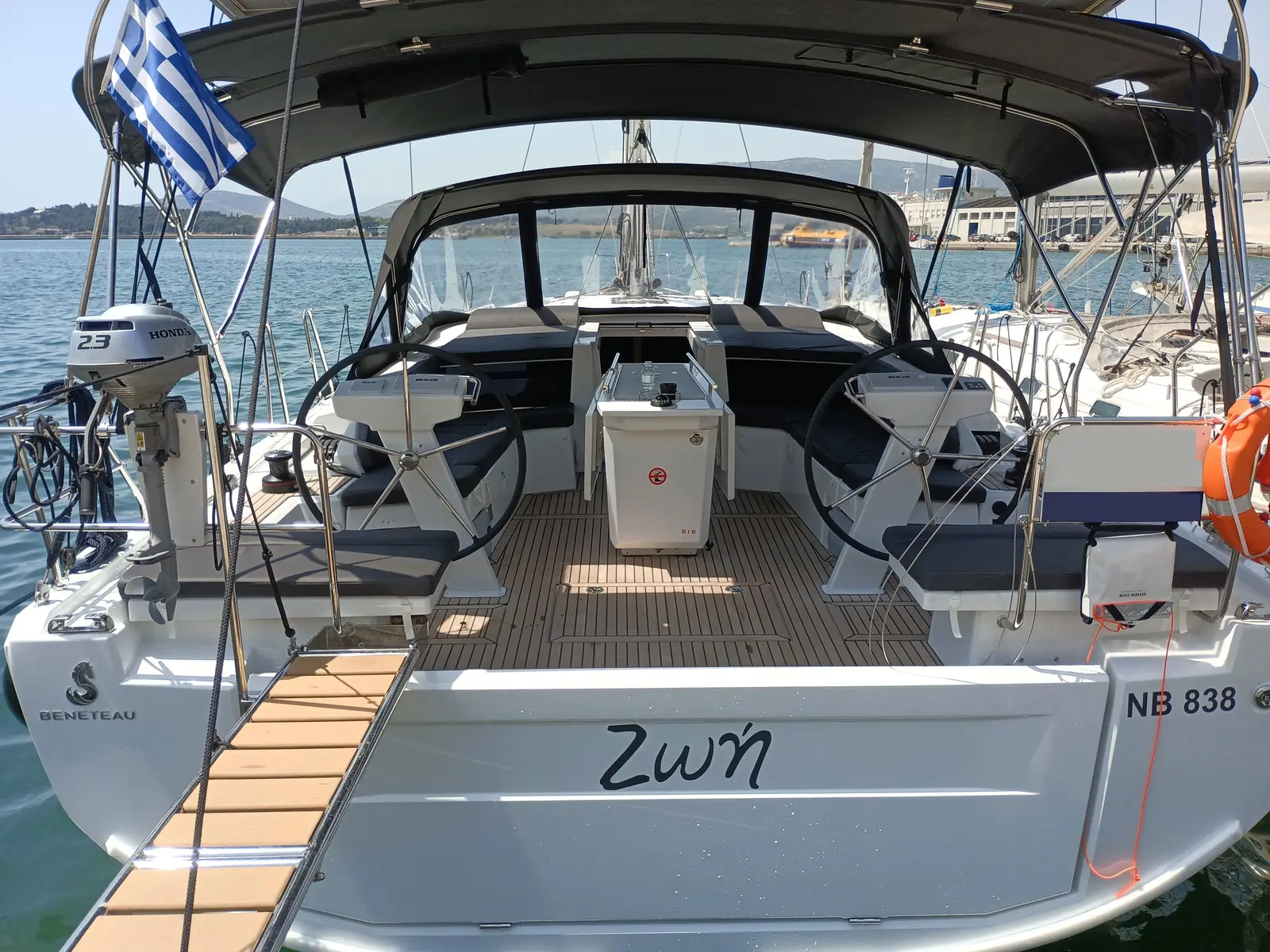 Zoi, Main image