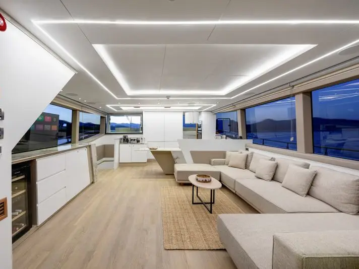 TanWay, Interior image