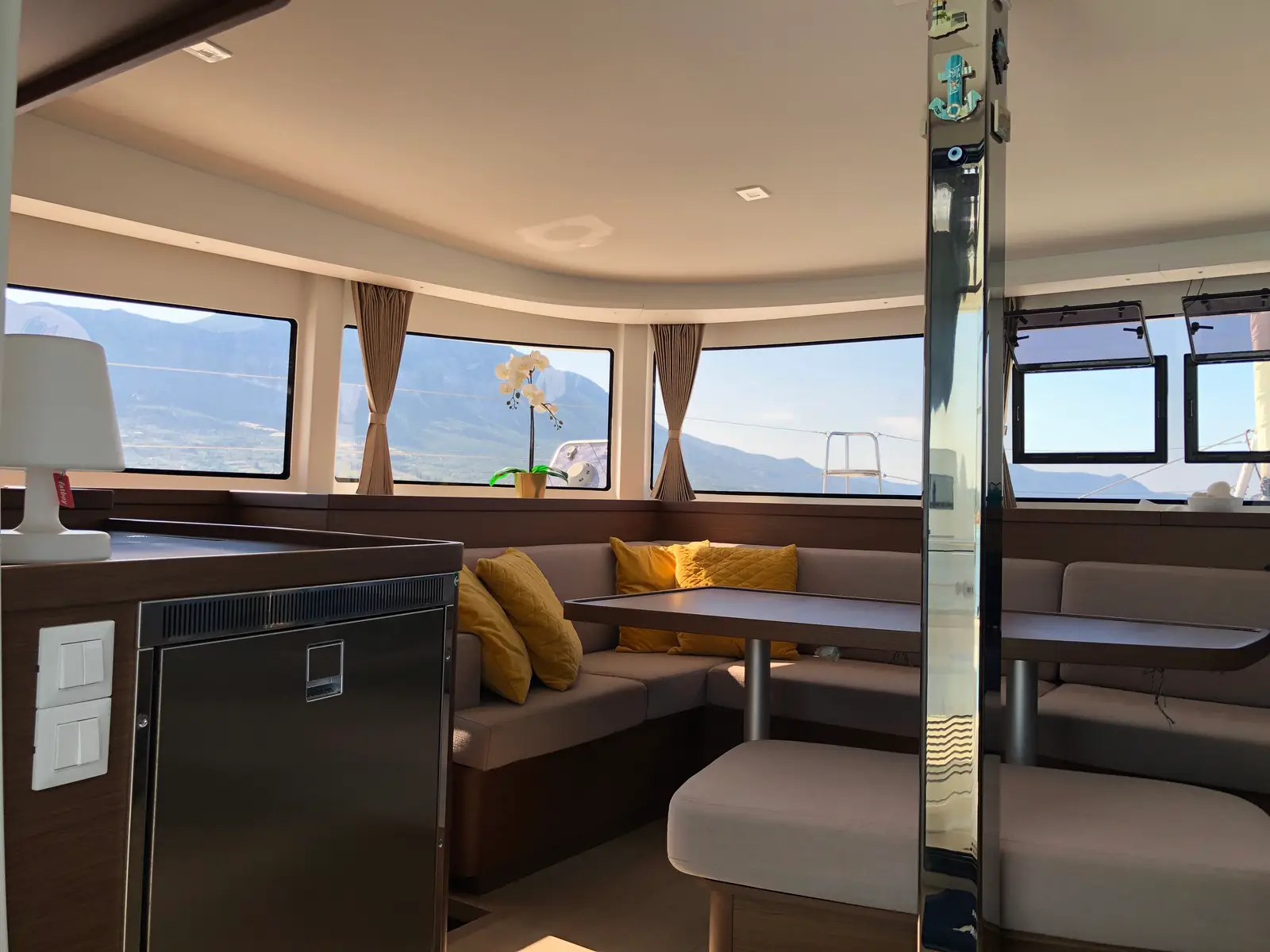 Loki, Interior image