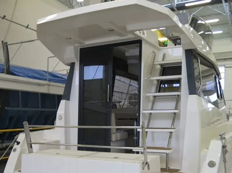 Platinum 989 Flybridge, Foto 3
