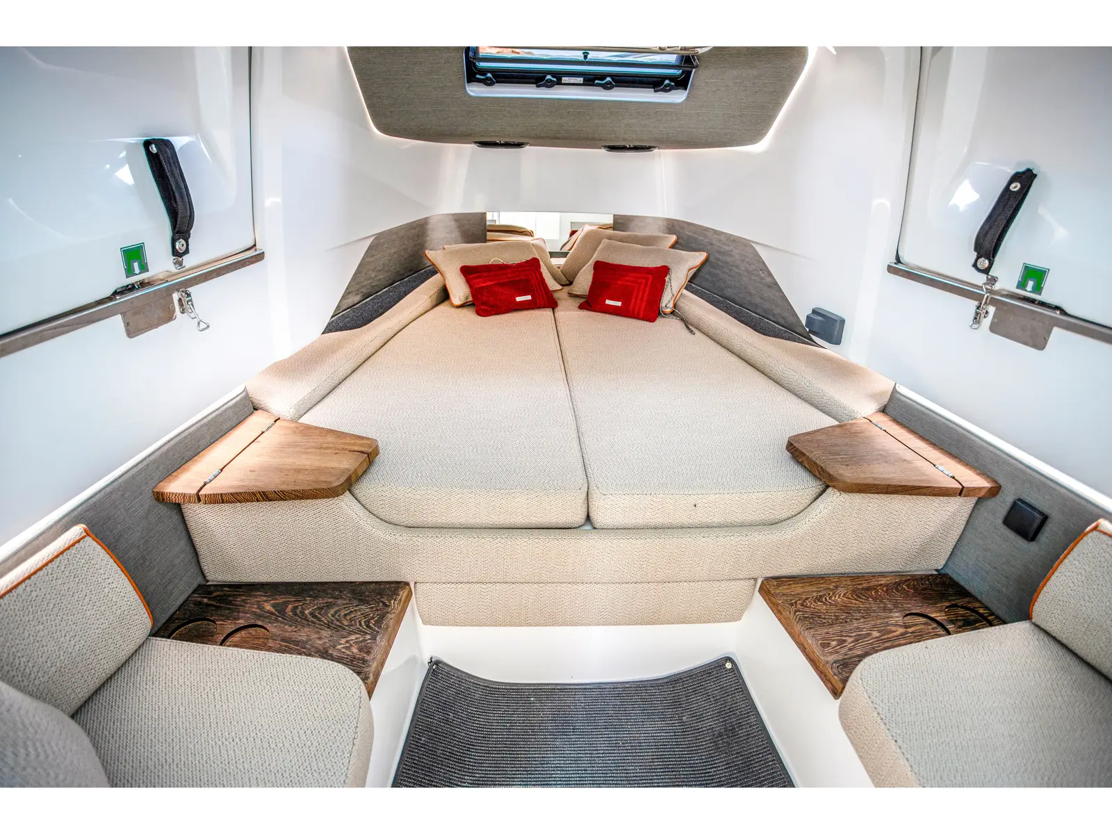 ENIGMA, Interior image