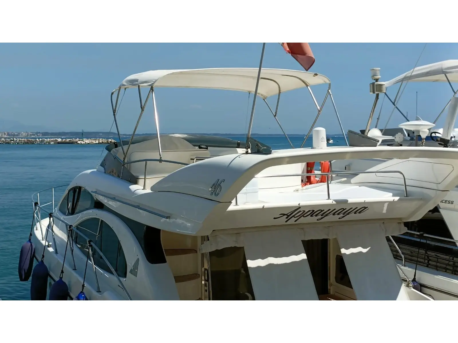 AZIMUT 46 (App), Main image