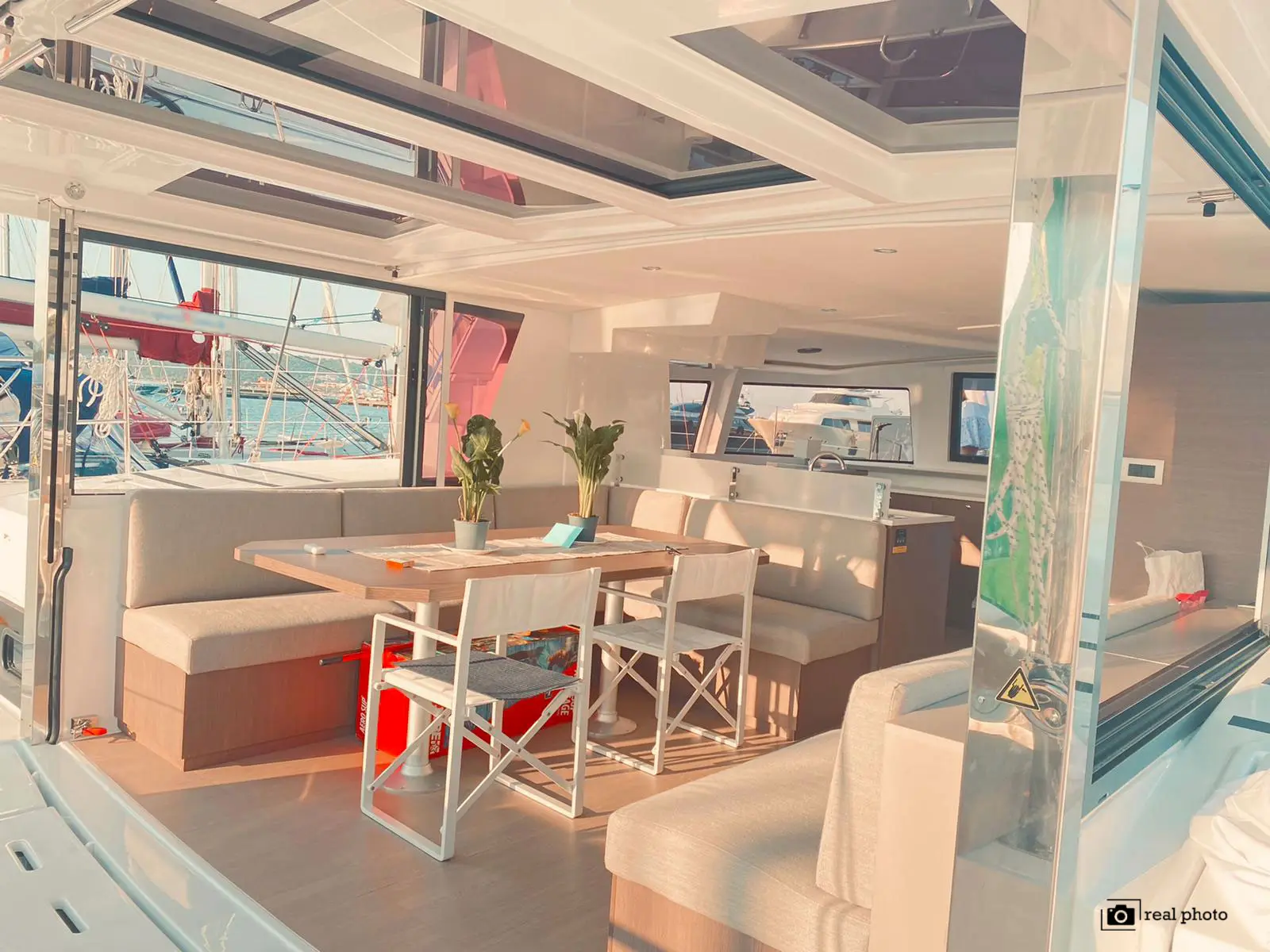 Moderna - A/C, Generator, WM, Solar Panel, BBQ, Interior image