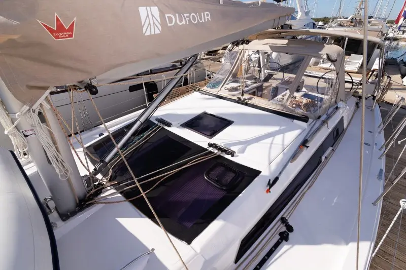 Barone, Dufour 390