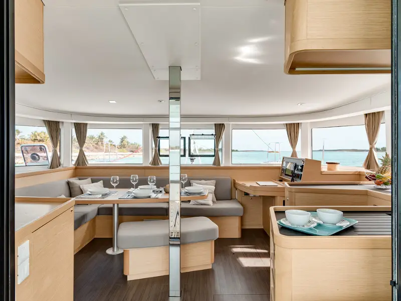 BRIGHT SKY, Interior image