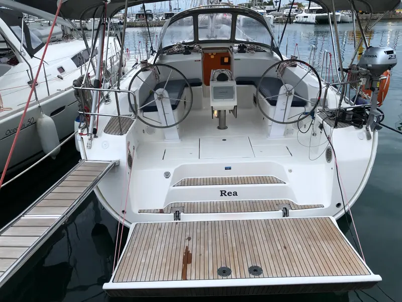 Rea (Refit 2022), Main image