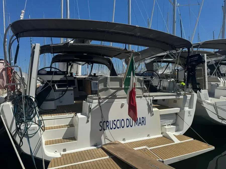 Scrusciu du Mari, Dufour 470