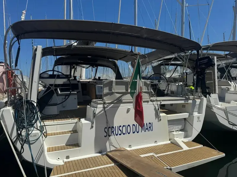 Scrusciu du Mari, Dufour 470