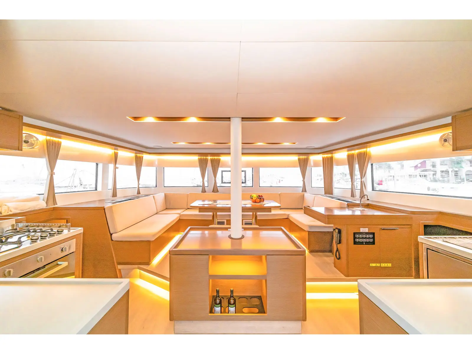 Just infinity, Interior image