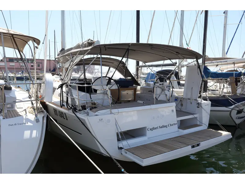 Cala di Volpe, Dufour 520 Grand Large