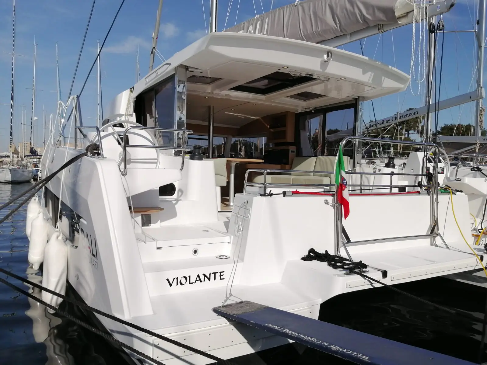 Violante, Foto 18