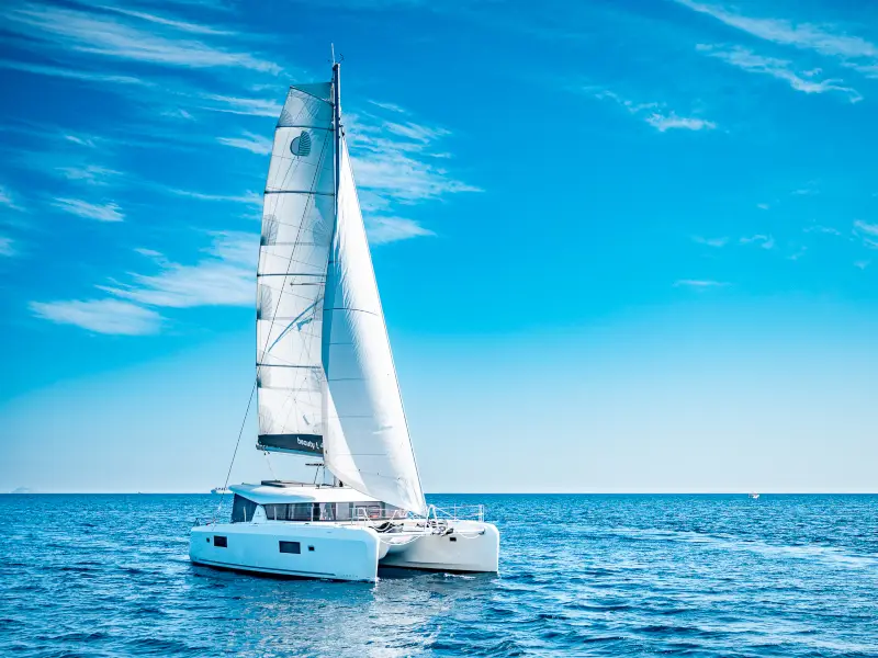 Beauty L A/C-GEN-WATER MAKER-SOLAR-ELEC.WC, Lagoon 42