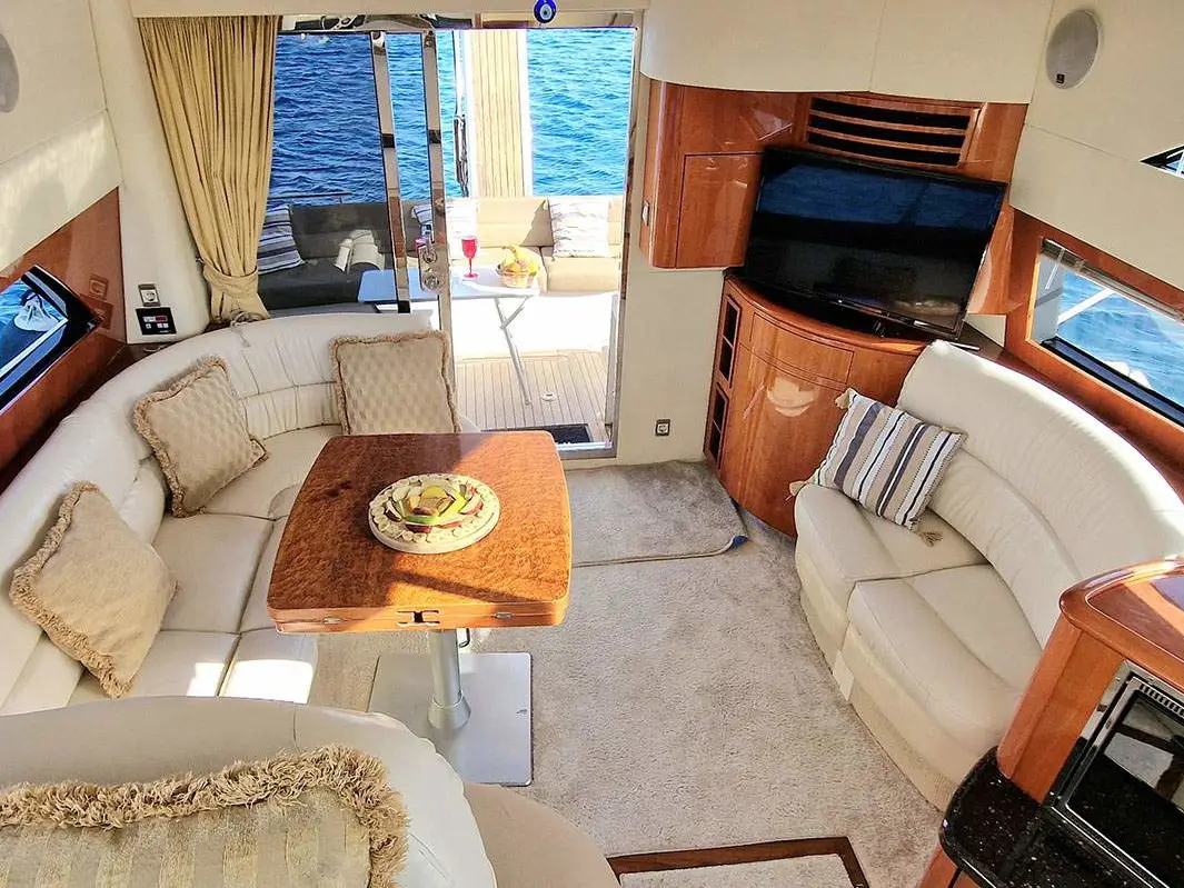 Fairline, Interior image