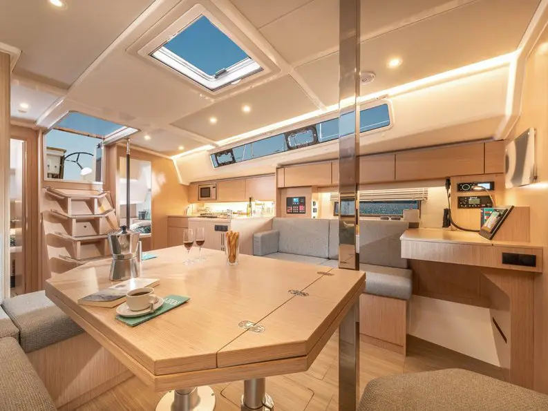 AI, Interior image