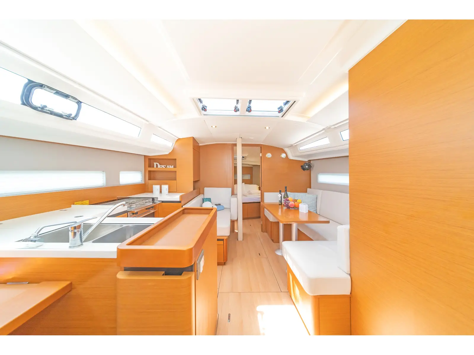 Sea Whisper, Interior image
