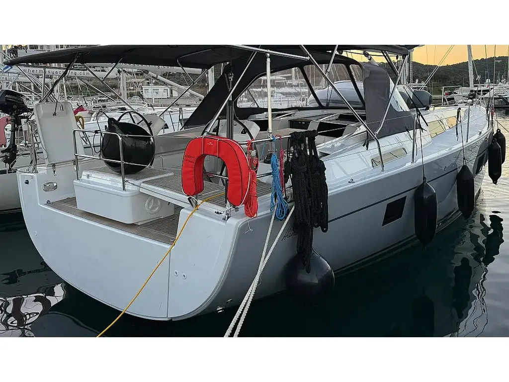 Neraida, Main image