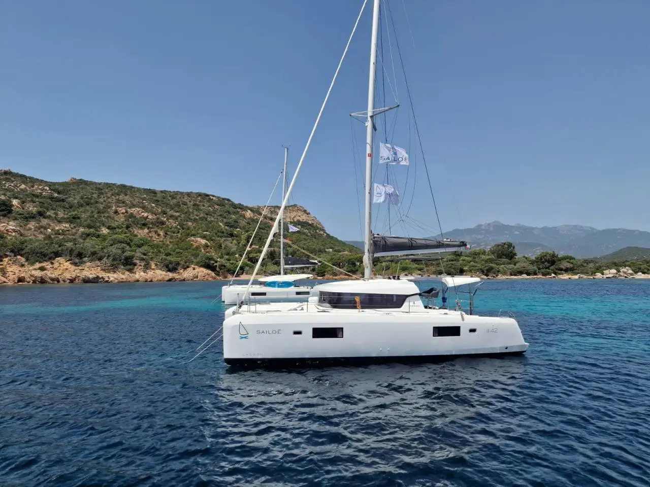 Canopee, Lagoon 42