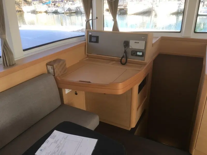 Martine, Interior image