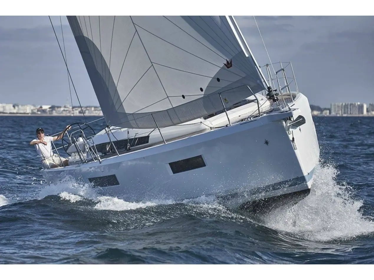 Ondeck, Main image