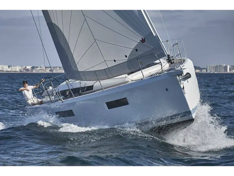 Ondeck, Main image