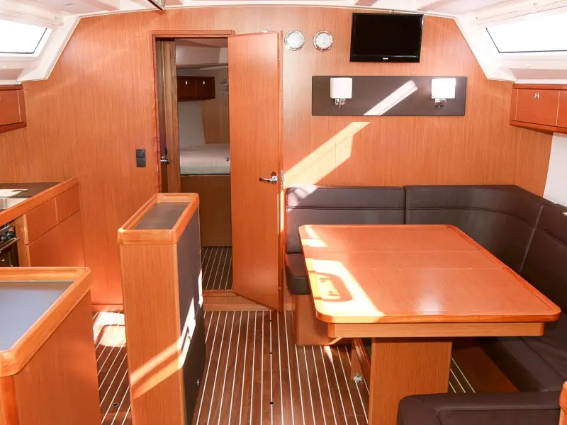 Beef, Interior image
