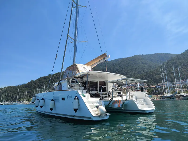 Santi, Lagoon 400