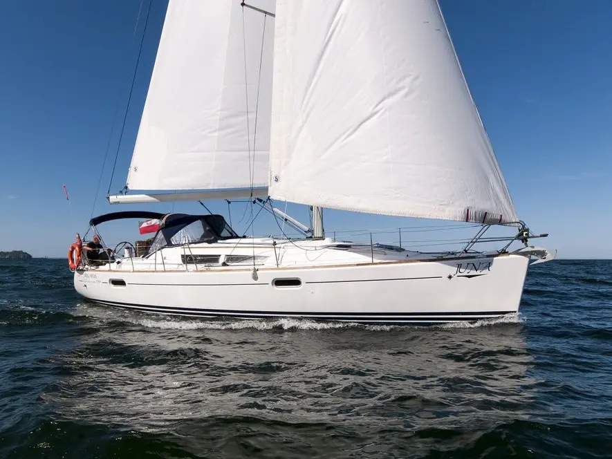 Juna, Sun Odyssey 39i