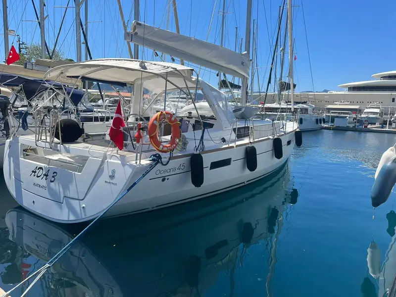 ADA 3, Oceanis 45