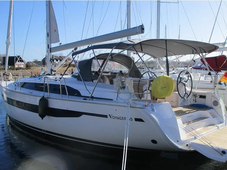 Three, Main image
