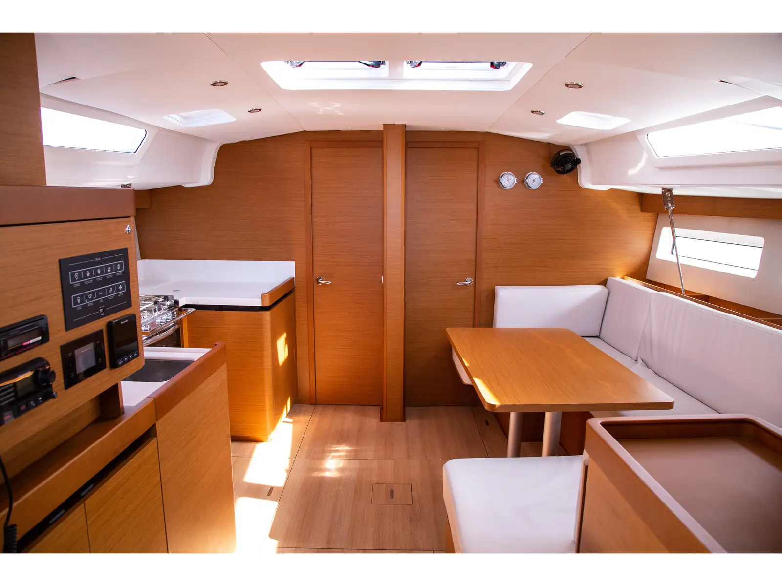THALEIA, Interior image