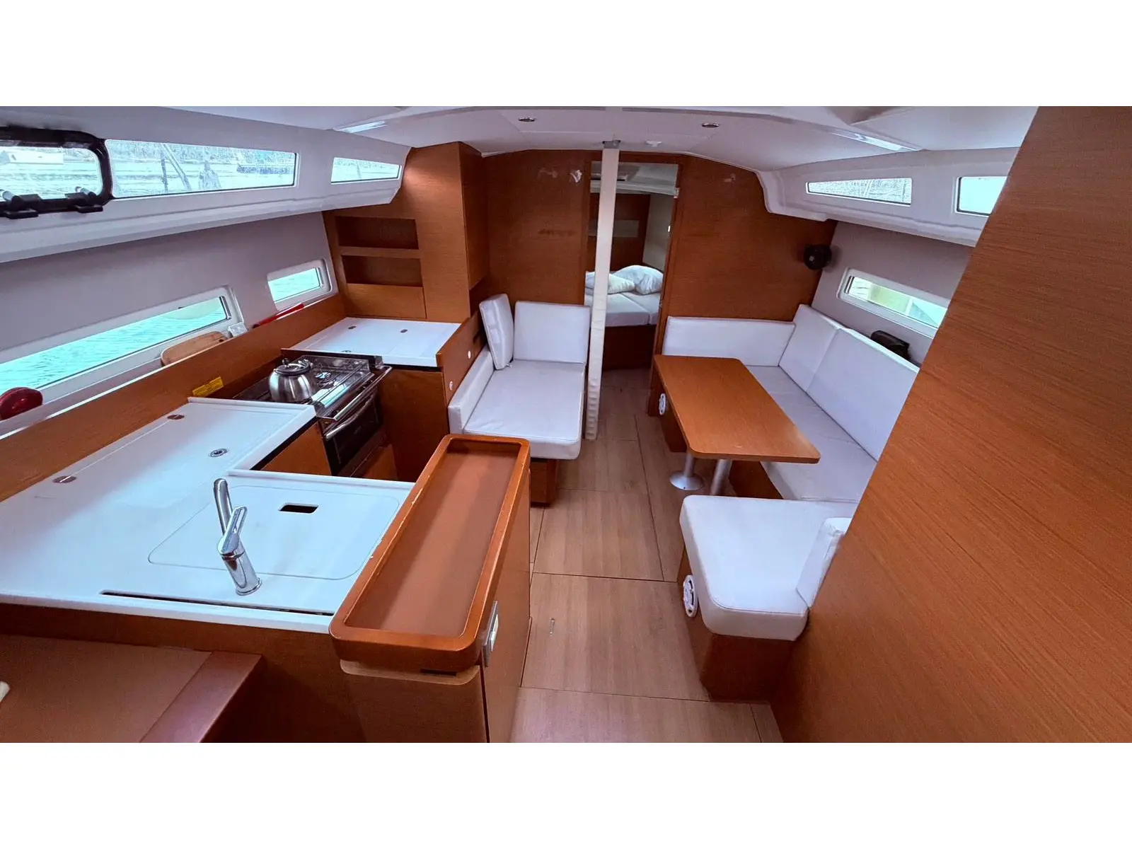 ALASKA, Interior image