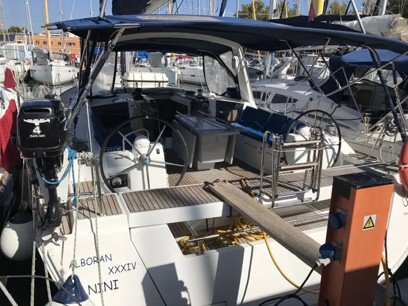 Alboran XXXIV Nini (Radazul), Main image