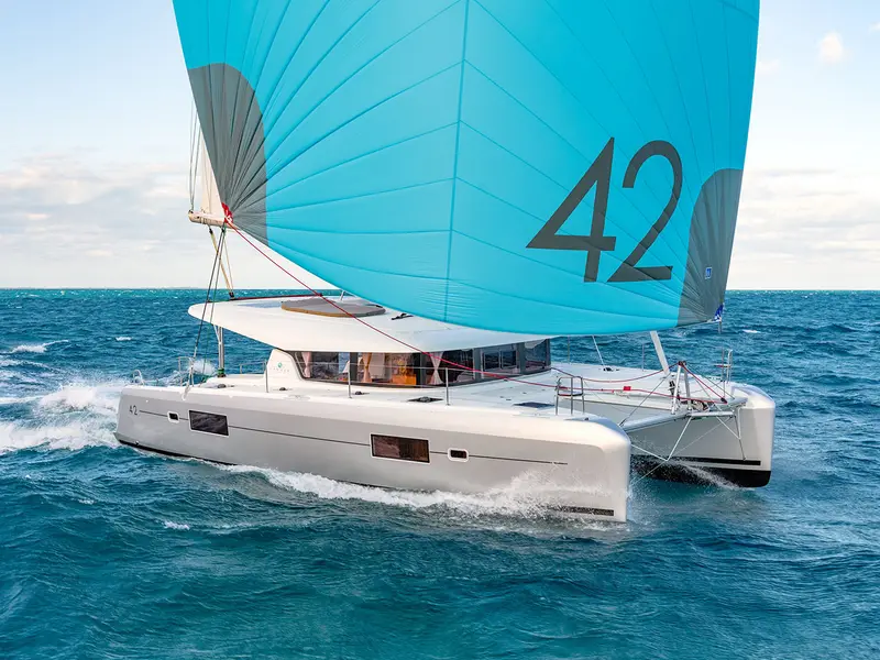 L42-19R, Lagoon 42