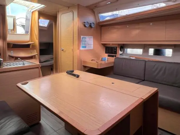 Extasie II, Interior image
