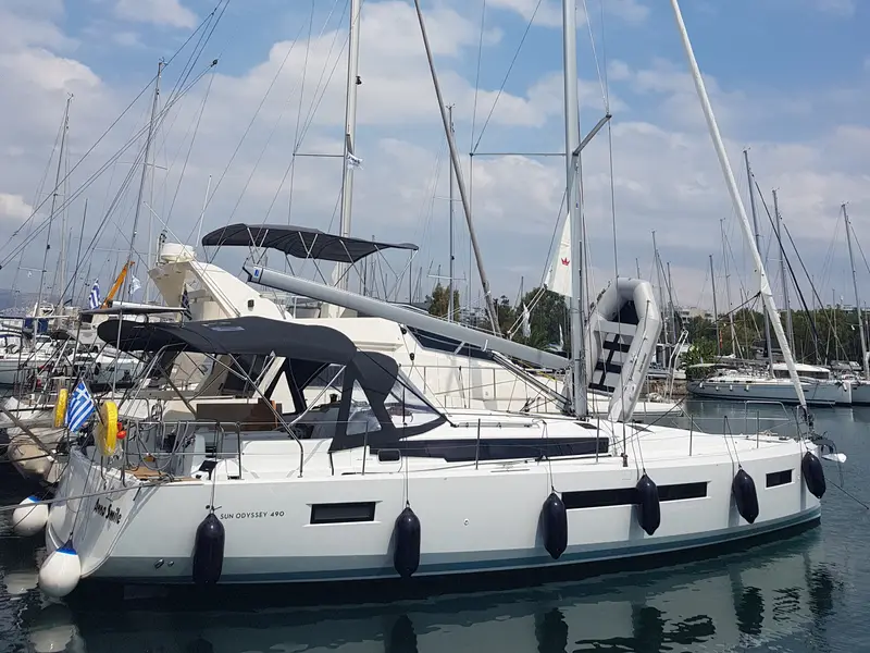 Anna smile, Sun Odyssey 490