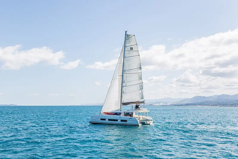 Oblivion Planet, Dufour Catamaran 48