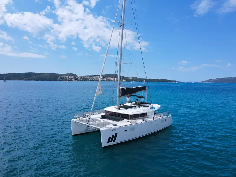 NADA I, Lagoon 450
