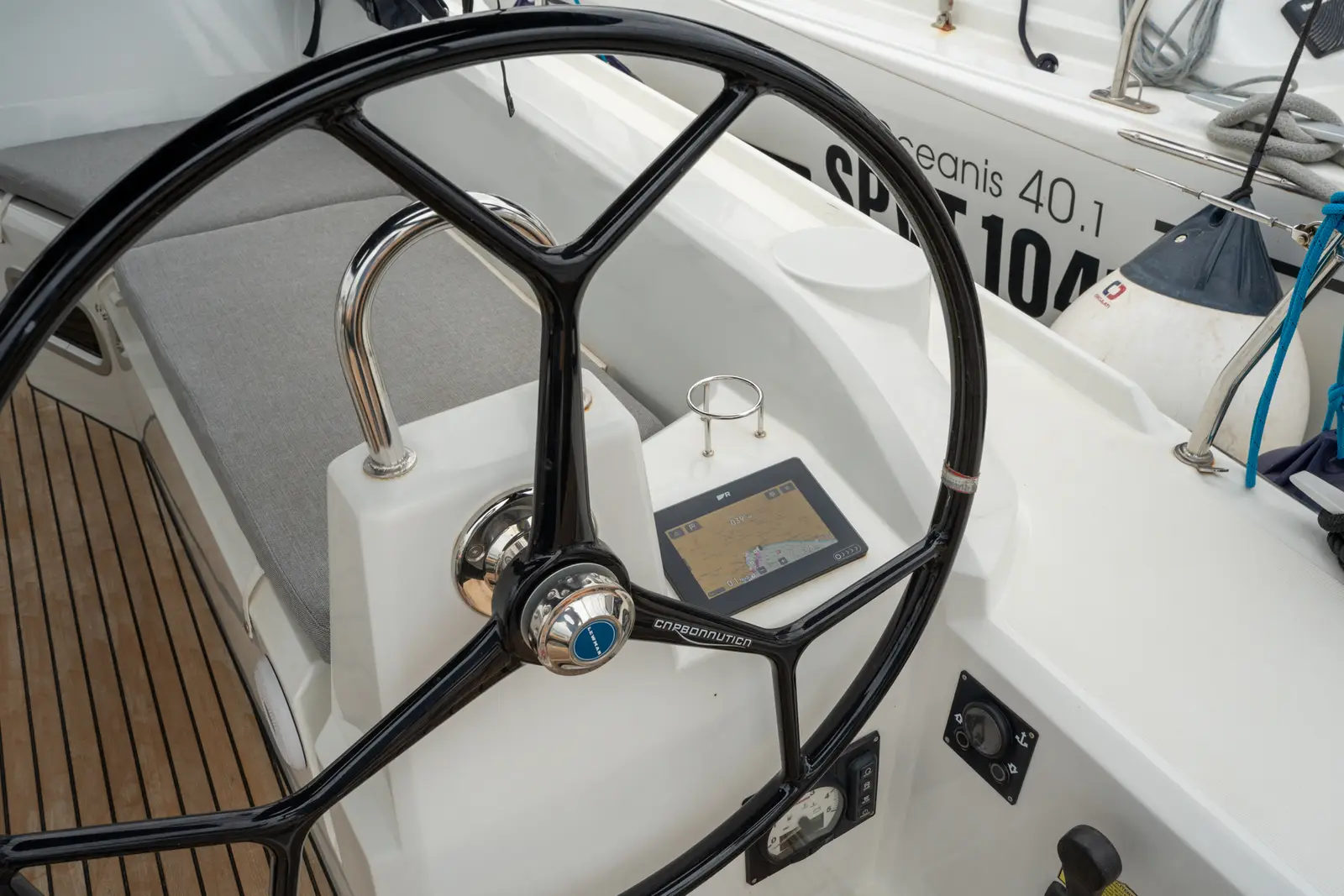Pluto - Comfort line, Exterior