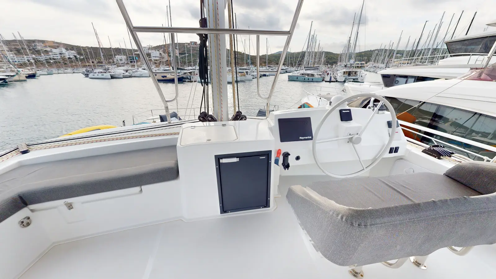 AMMOS IV - Fully Equipped, Obligatory Skipper, Foto 4
