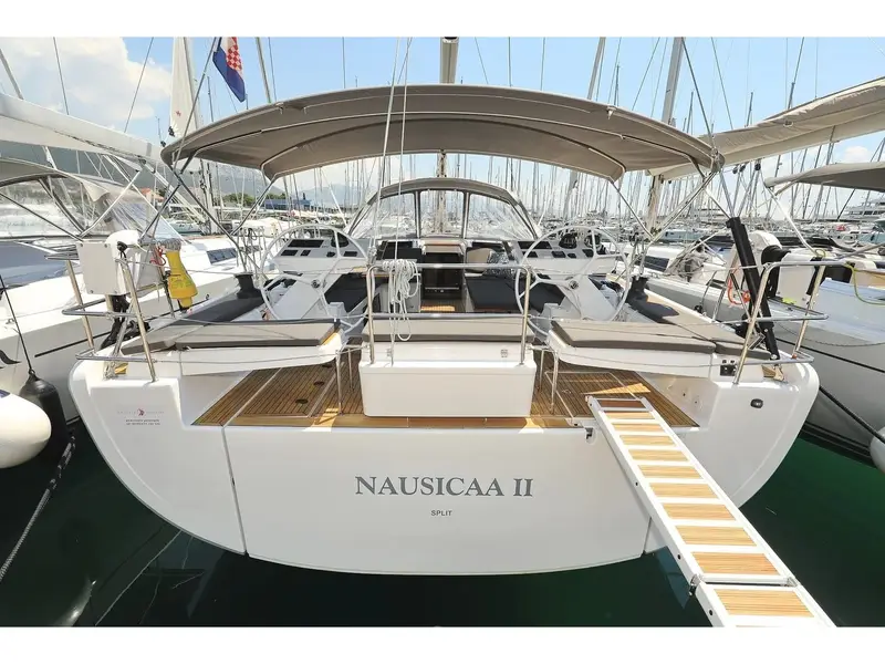 Nausicaa II, Hanse 588