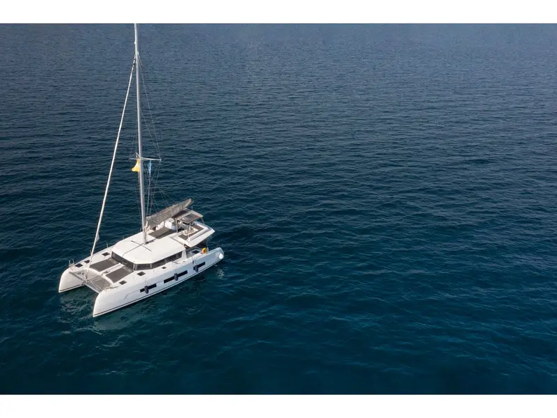 Diva - Skippered, Dufour Catamaran 48