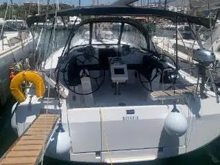 Maia, Main image