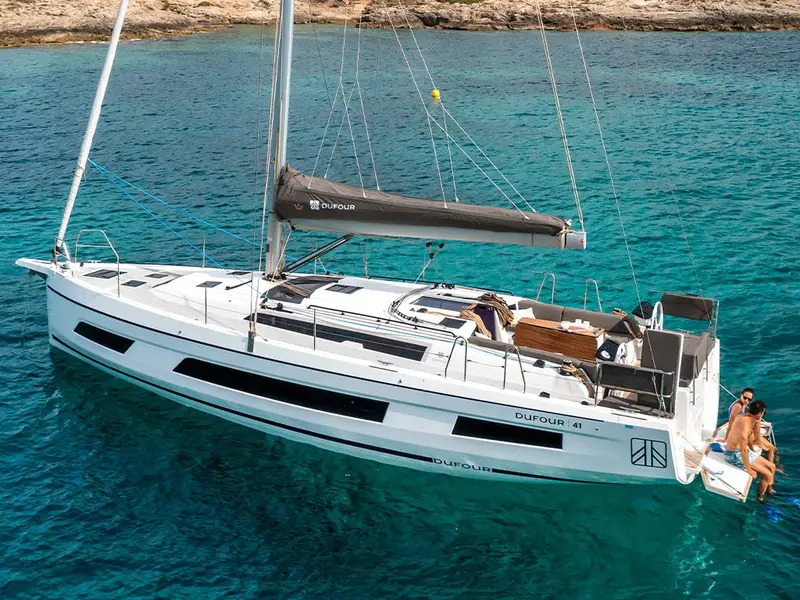 Donamar, Dufour 41