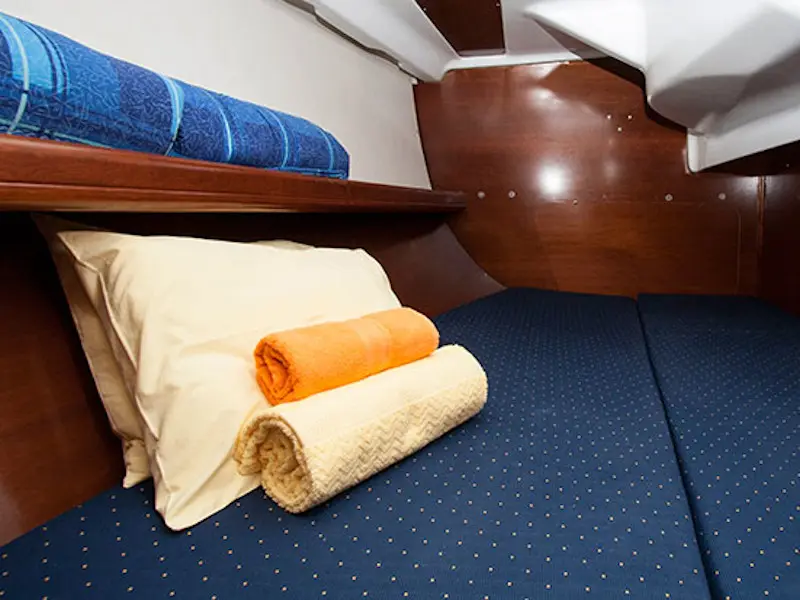 Martha, Left Cabin