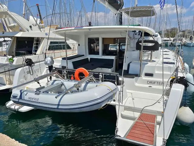 Drifter, Lagoon 40