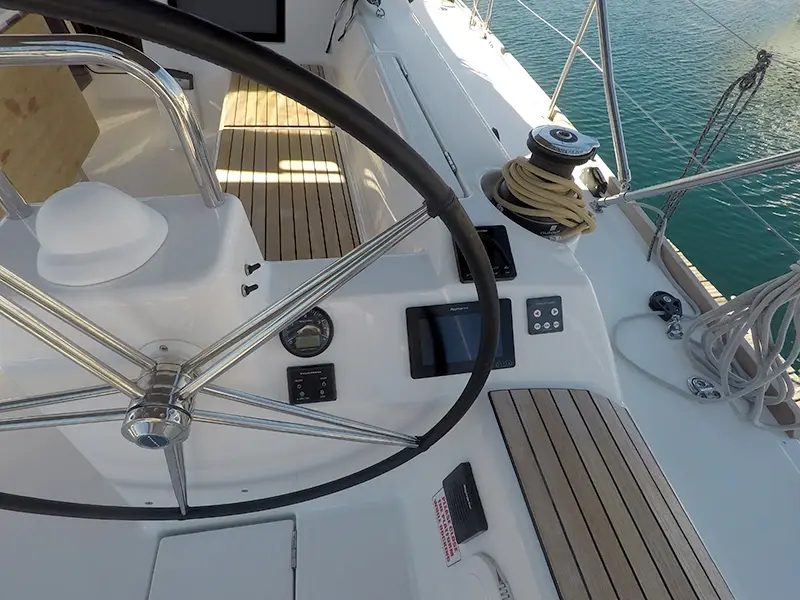 Petra, Dufour 460