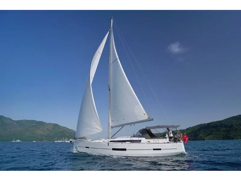 La Esperanza, Dufour 520 Grand Large