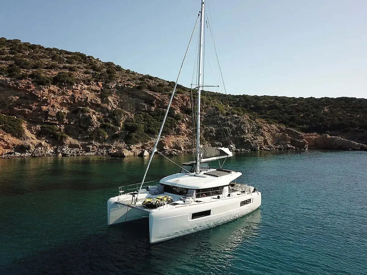 CATALINA, Main image