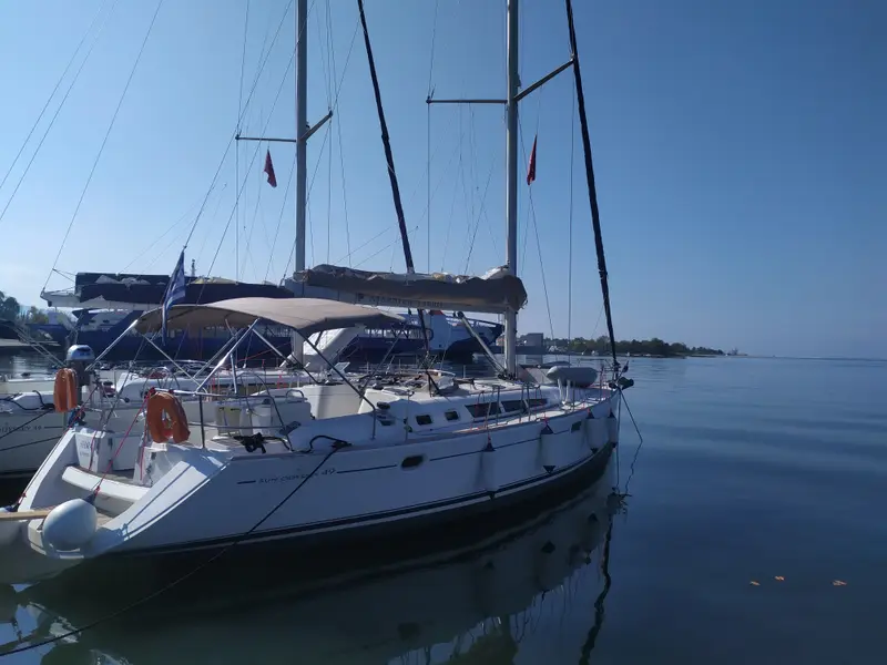 Lito, Main image