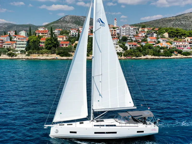 Janina, Hanse 460
